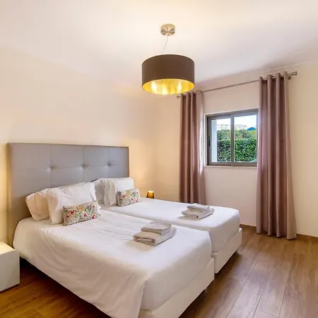 Marina Garden Apartment *